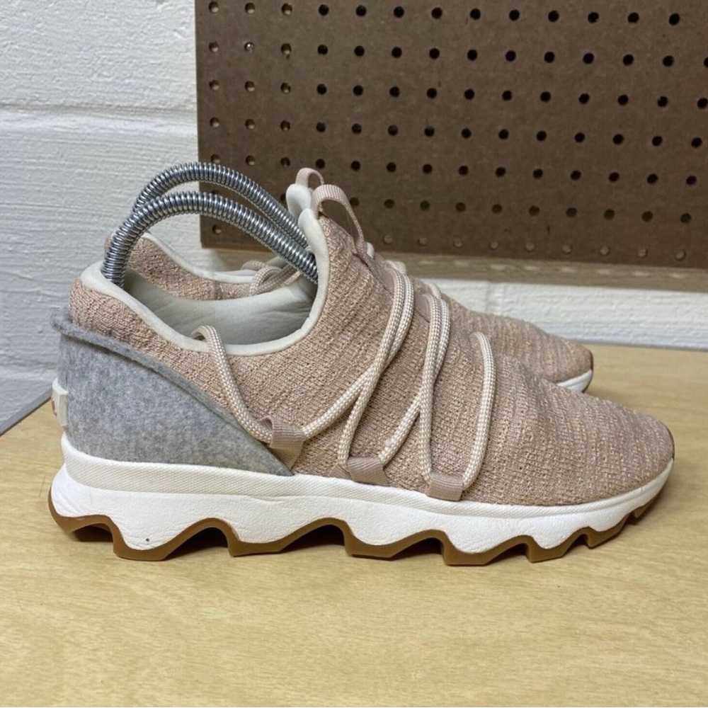 “Like New” Sorel Kinetic Sneaker